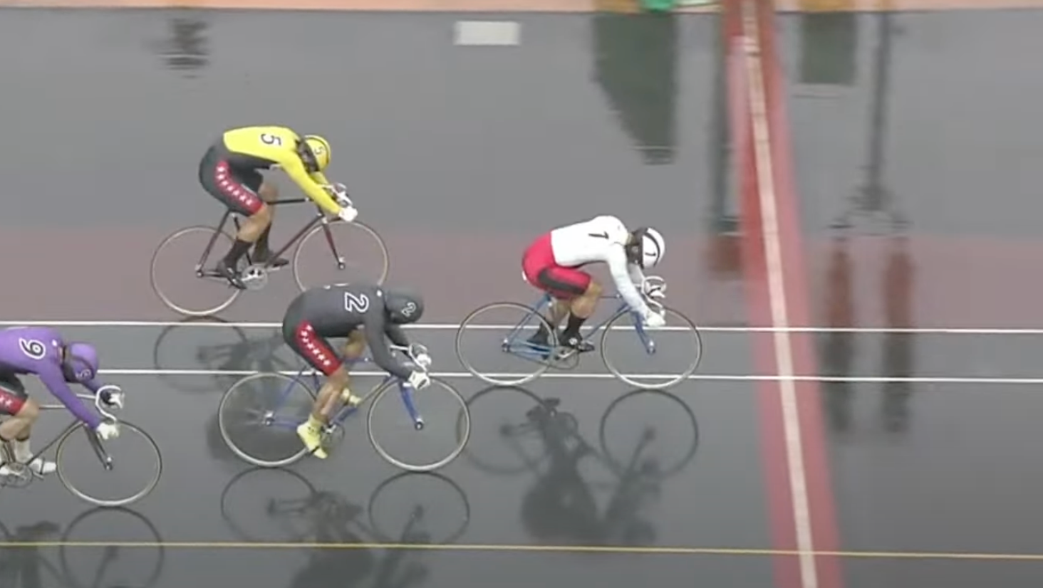 競輪の景品 松阪競輪場・G3・蒲生氏郷杯王座競輪】古性優作が差して予選突破