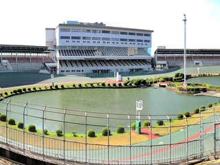 競輪場外観の写真